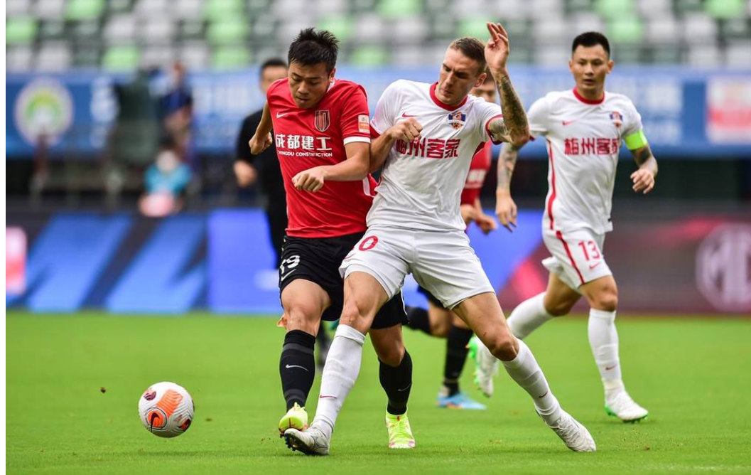 今晨英超焦点战；成都蓉城刷新队史纪录；震撼外界；轮换策略成焦点的简单介绍-百家乐